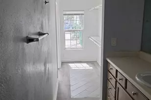 12623 Chiswick Rd, Houston, TX 77047 - Photo 10