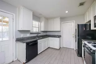 308 Hickory Ct, Bishop, TX 78343 - Photo 24