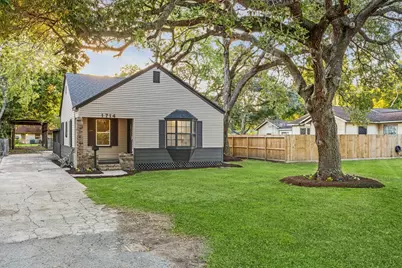 1714 Hawthorne Street, La Marque, TX 77568 - Photo 1