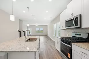 18330 Lndg Mdws Ln, New Caney, TX 77357 - Photo 8