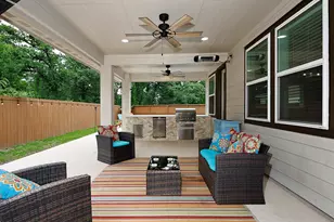 2111 Woodland Elm Ln, Conroe, TX 77384 - Photo 28