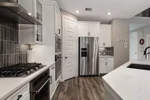 2111 Woodland Elm Ln, Conroe, TX 77384 - Photo 8