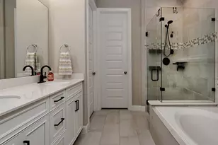 2111 Woodland Elm Ln, Conroe, TX 77384 - Photo 12
