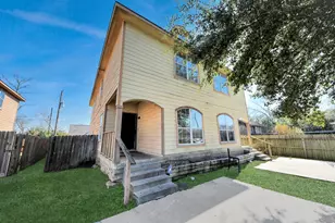 10217 Teneha Dr, Houston, TX 77033 - Photo 2