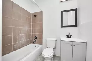 10217 Teneha Dr, Houston, TX 77033 - Photo 14