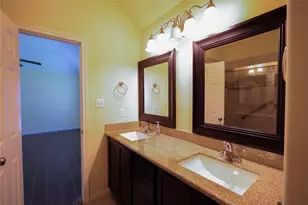 1105 Isabella Blvd, Angleton, TX 77515 - Photo 22