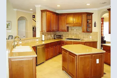 11339 Lakewood Field Court, Tomball, TX 77377 - Photo 10