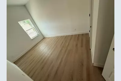 5606 Hollow Pines, Houston, TX 77049 - Photo 4