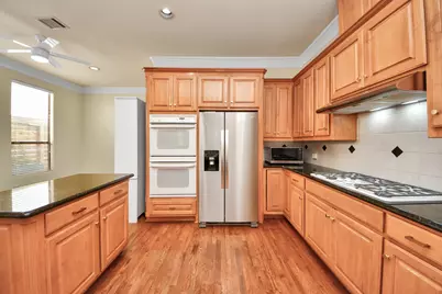 605 W Polk Street #B, Houston, TX 77019 - Photo 14
