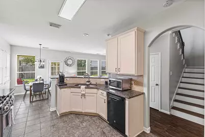2701 Shallow Falls Court, Pearland, TX 77584 - Photo 8