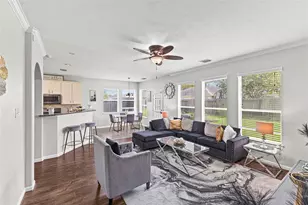 2701 Shallow Falls Ct, Pearland, TX 77584 - Photo 12
