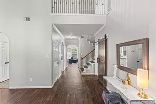 2701 Shallow Falls Ct, Pearland, TX 77584 - Photo 4