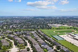 2701 Shallow Falls Ct, Pearland, TX 77584 - Photo 32