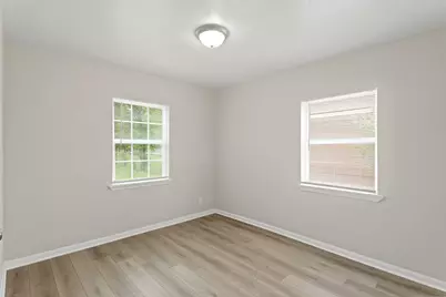 9133 Woodlyn Road, Houston, TX 77078 - Photo 10