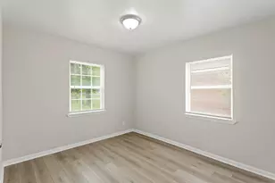 9133 Woodlyn Rd, Houston, TX 77078 - Photo 10