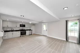5903 Belneath St, Houston, TX 77033 - Photo 2