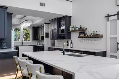 13 Queen Mary Court, Sugar Land, TX 77479 - Photo 8