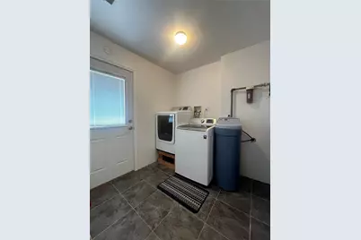 1100 Swiss Alp Hills Loop, Schulenburg, TX 78956 - Photo 22