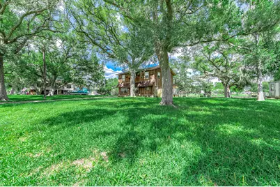 875 Private Road 652, Sargent, TX 77414 - Photo 4