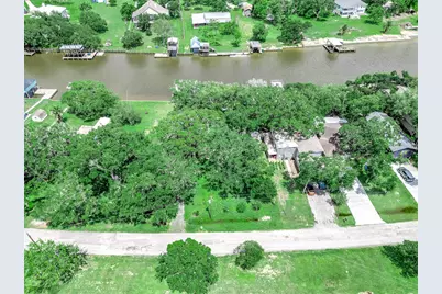 875 Private Road 652, Sargent, TX 77414 - Photo 42