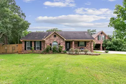 3430 W Meadow Lane, Dickinson, TX 77539 - Photo 2