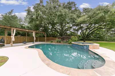 3430 W Meadow Lane, Dickinson, TX 77539 - Photo 4