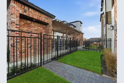 9207 Fort George Street, Houston, TX 77063 - Photo 4