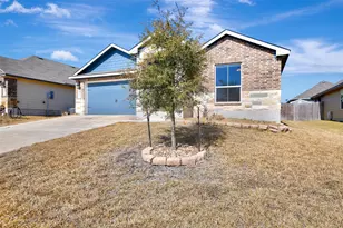 1014 Fannin St, Brenham, TX 77833 - Photo 4