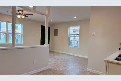 7010 Brownsville Street #1/2, Houston, TX 77020 - Photo 12