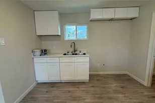 7010 Brownsville St, Houston, TX 77020 - Photo 8