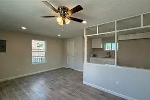 7010 Brownsville St, Houston, TX 77020 - Photo 6