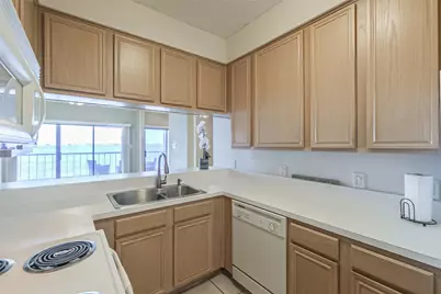351 Lakeside Lane #105 A, Houston, TX 77058 - Photo 22