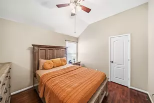 1575 Garden Lakes Dr, Friendswood, TX 77546 - Photo 30