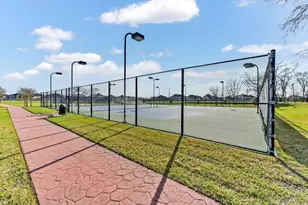 1575 Garden Lakes Dr, Friendswood, TX 77546 - Photo 46