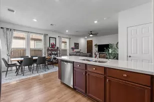 712 Allana Ln, Alvin, TX 77511 - Photo 16