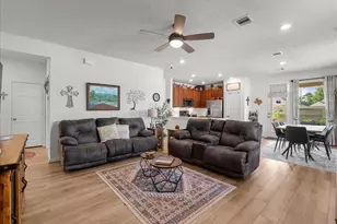 712 Allana Ln, Alvin, TX 77511 - Photo 8