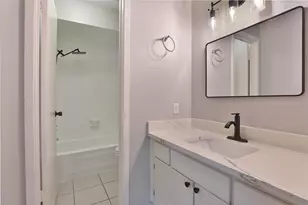 5005 Georgi Ln, Houston, TX 77092 - Photo 16