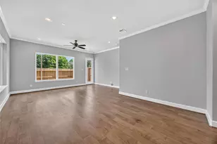 5672 Nolda St, Houston, TX 77007 - Photo 16