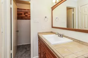 84 Fallshire Dr, The Woodlands, TX 77381 - Photo 14