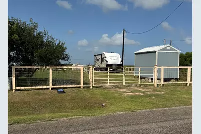 1279 County Road 299, Sargent, TX 77414 - Photo 2