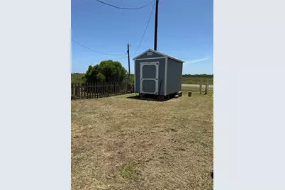1279 County Road 299, Sargent, TX 77414 - Photo 10