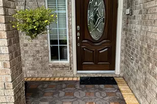 14330 Dunrobin Way, Sugar Land, TX 77498 - Photo 2