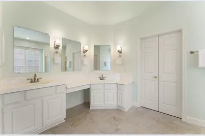 75 N Floral Leaf Circle, The Woodlands, TX 77381 - Photo 22