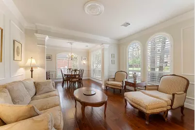 75 N Floral Leaf Circle, The Woodlands, TX 77381 - Photo 4