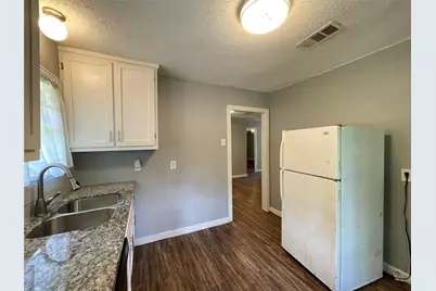 5213 Anzio Road, Houston, TX 77033 - Photo 8