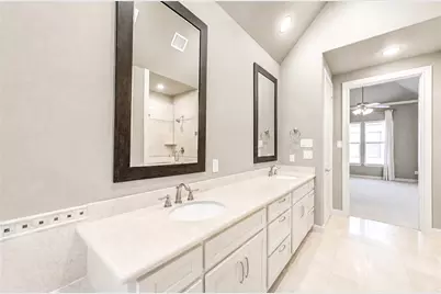 5826 Darling Street, Houston, TX 77007 - Photo 18