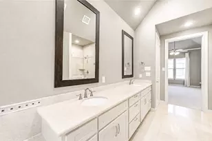 5826 Darling St, Houston, TX 77007 - Photo 18