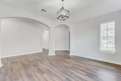 7027 Sun Creek Drive, Hitchcock, TX 77563 - Photo 10