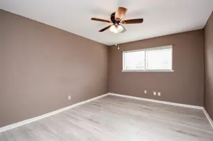 5200 Arboles Dr, Houston, TX 77035 - Photo 32