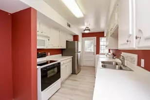 5200 Arboles Dr, Houston, TX 77035 - Photo 16